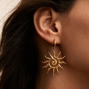 Vintage style sunflower hoop A817